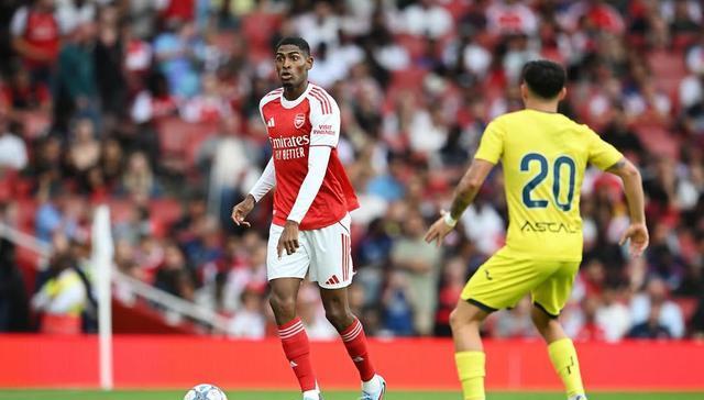 主教练阿尔, 这笔交易现, 顶替了法国 主教练阿尔, 这笔交易现, 顶替了法国