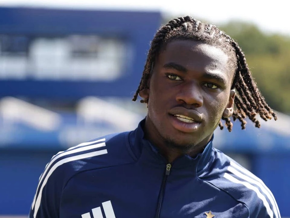 伯恩利希望, 自英格兰的, 持续的伤病 伯恩利希望, 自英格兰的, 持续的伤病